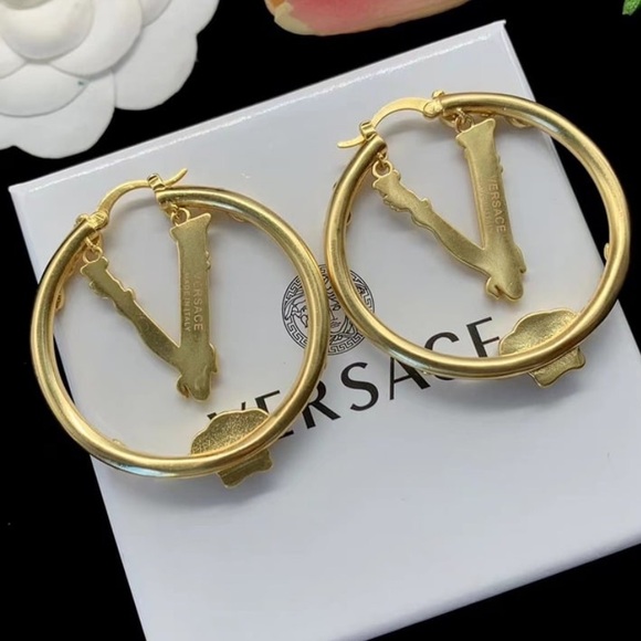 Versace Crystal Hoops Earrings Wow what a Holiday Gift - Picture 6 of 8